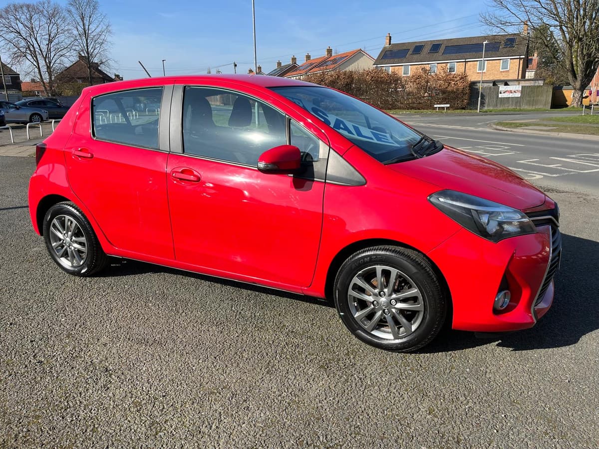 2015 Toyota Yaris Icon VVT-I - Image 10