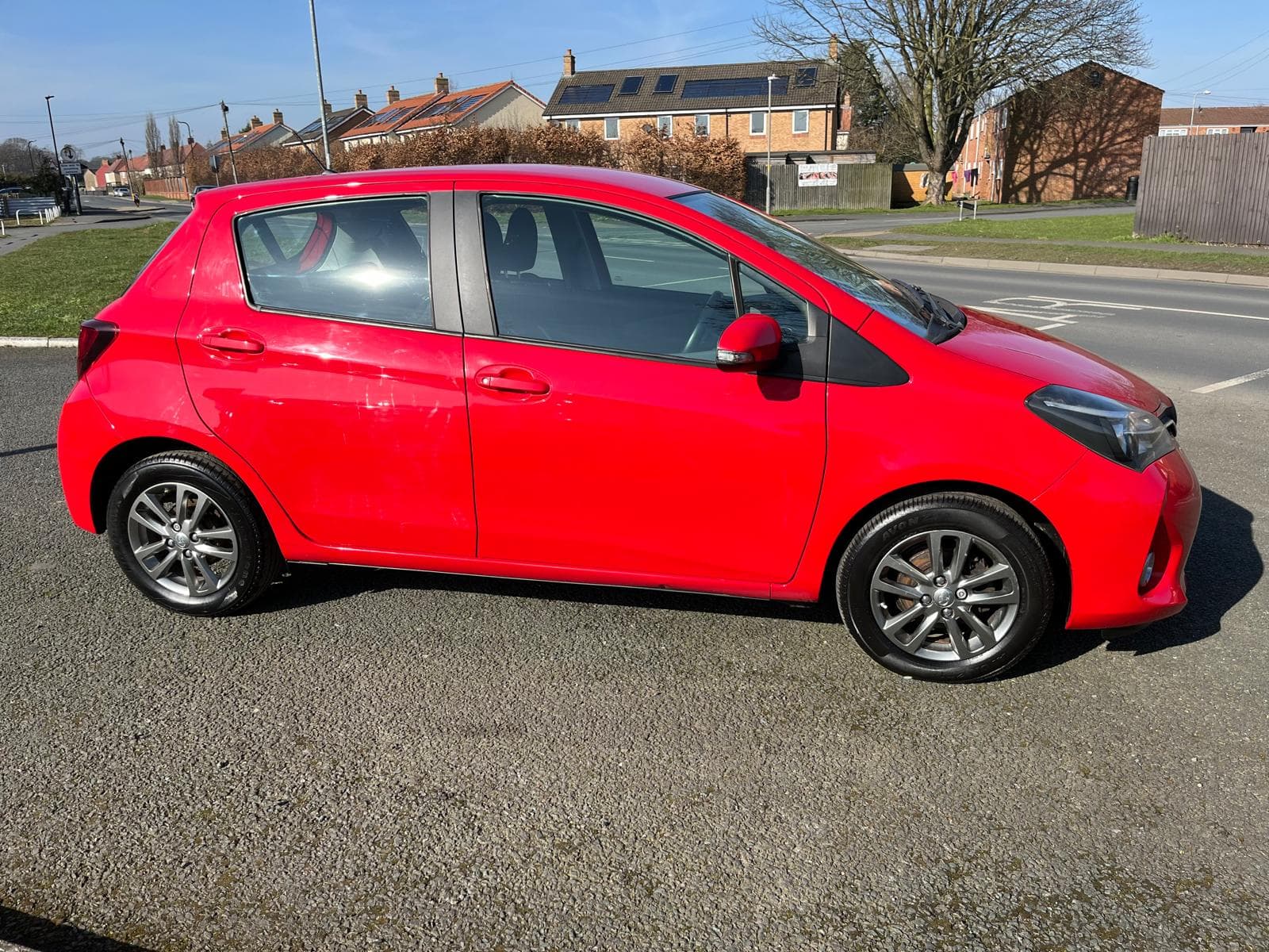 Toyota Yaris Icon VVT-I - Image 11