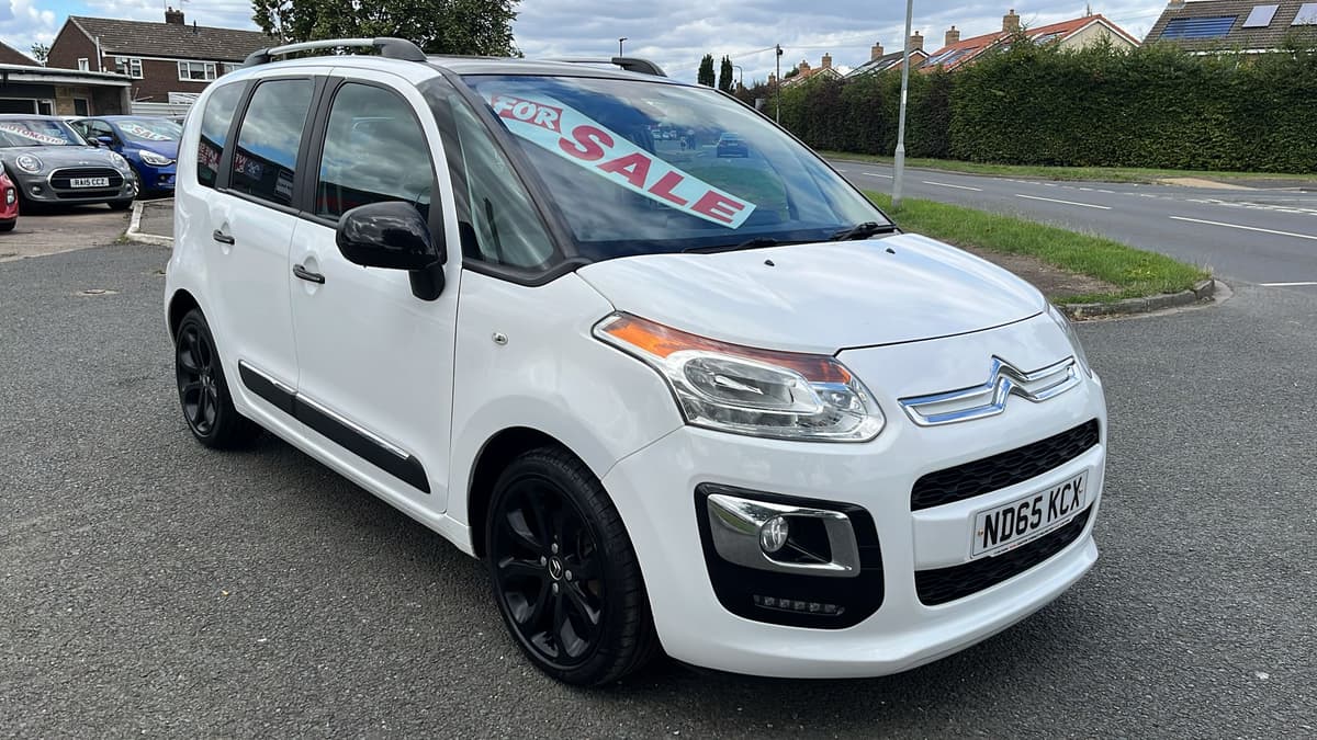 2015 Citroen C3 Picasso Platinum PureTech - Image 1