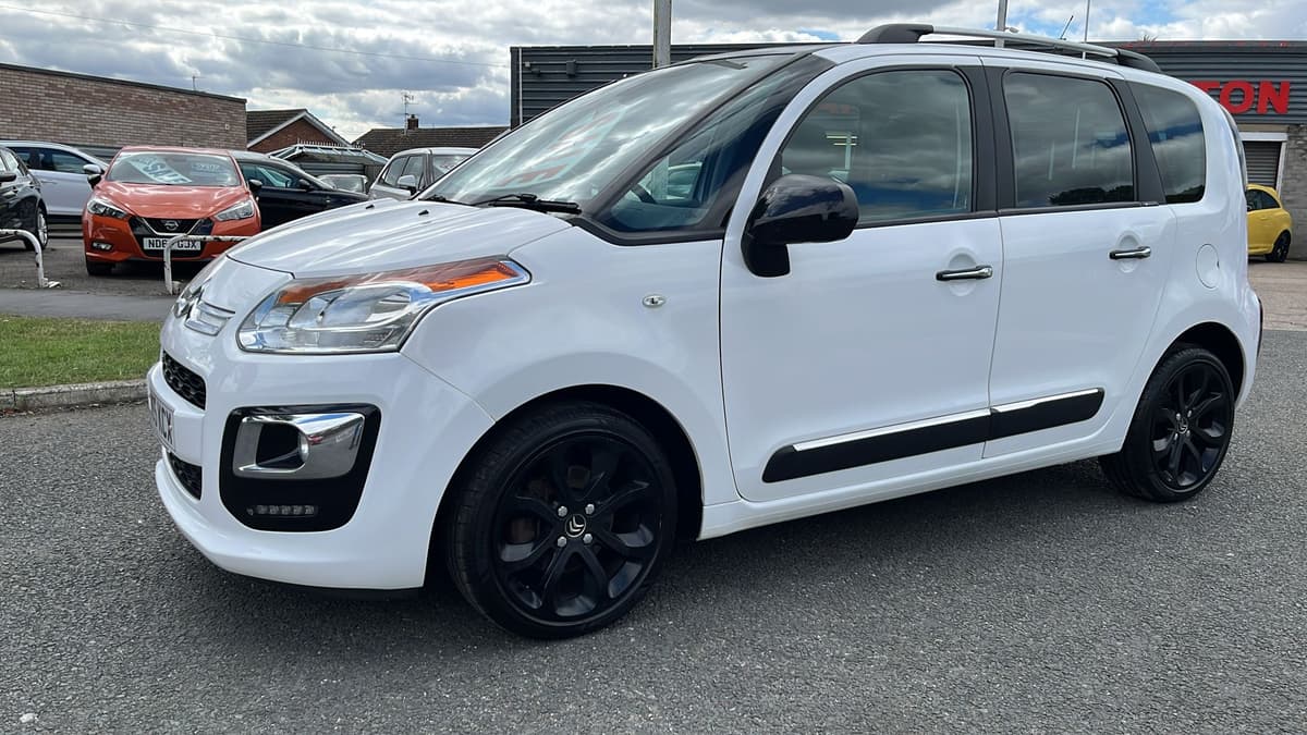 2015 Citroen C3 Picasso Platinum PureTech - Image 6