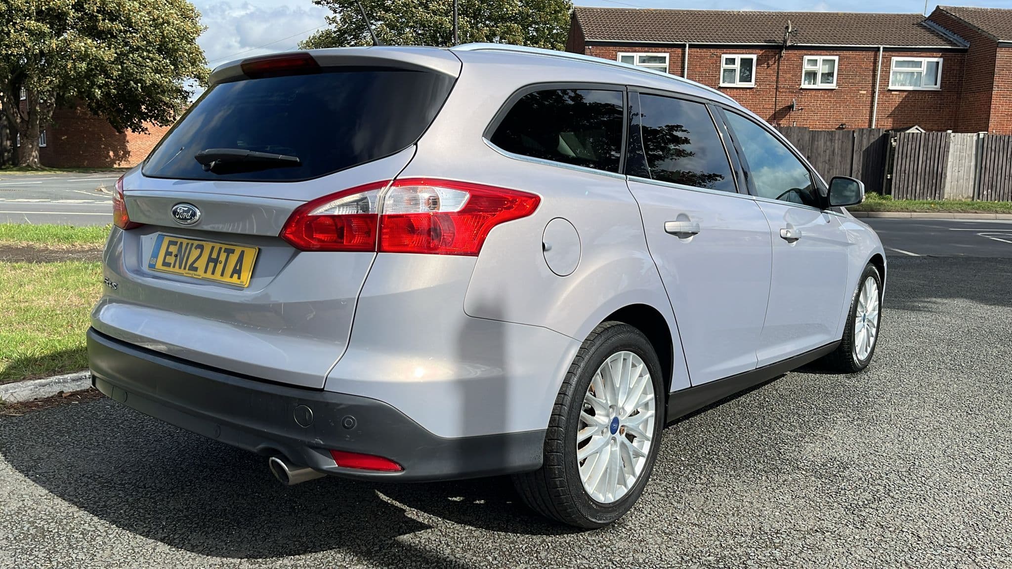 Ford Focus Zetec TDCI Auto - Image 12