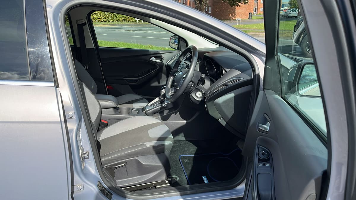 2012 Ford Focus Zetec TDCI Auto - Image 18