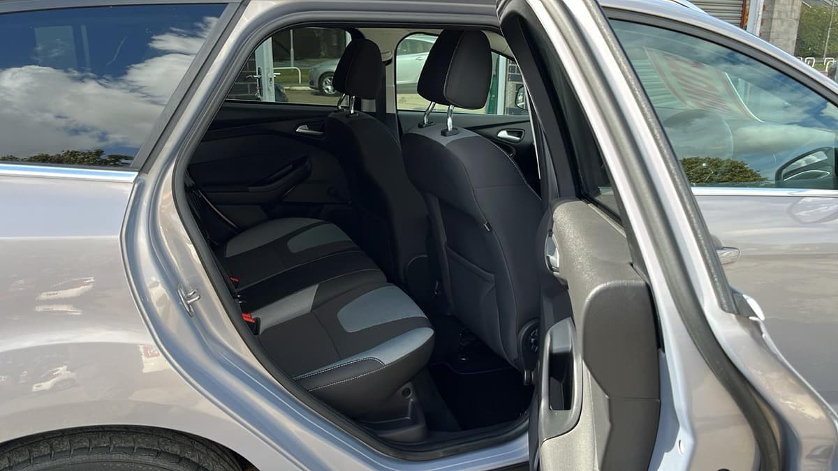 2012 Ford Focus Zetec TDCI Auto - Image 21