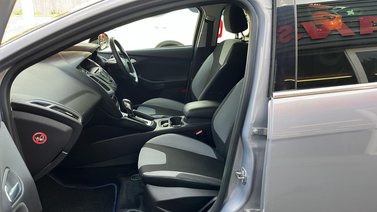 2012 Ford Focus Zetec TDCI Auto - Image 24