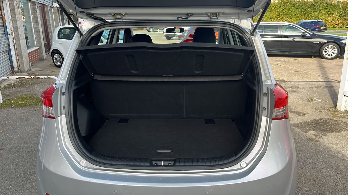 2015 Hyundai ix20 Active - Image 17