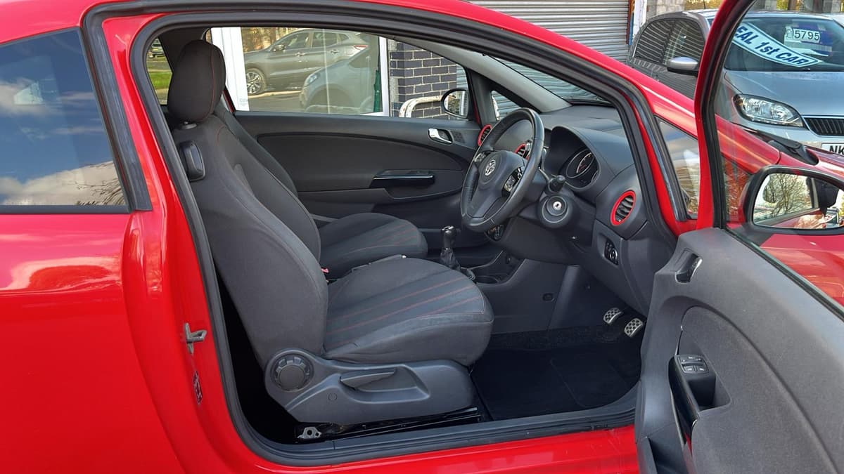 2014 Vauxhall Corsa Limited Edition - Image 13