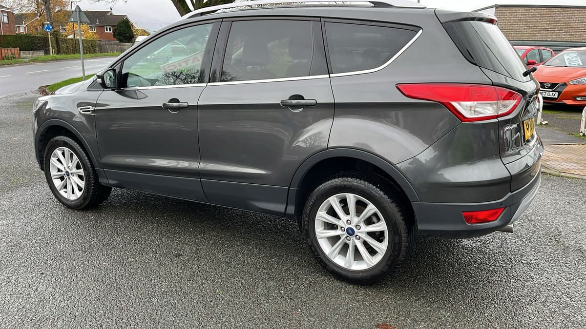 2015 Ford Kuga Titanium TDCI 4x4 Auto - Image 12