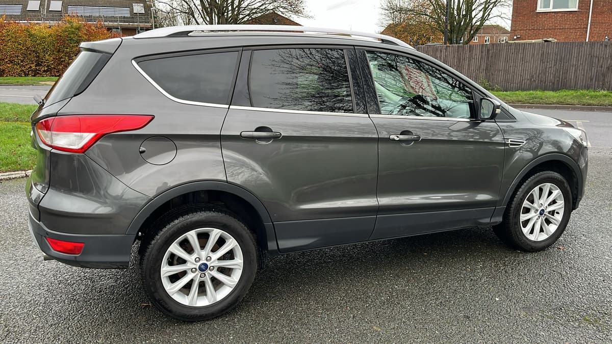 2015 Ford Kuga Titanium TDCI 4x4 Auto - Image 16