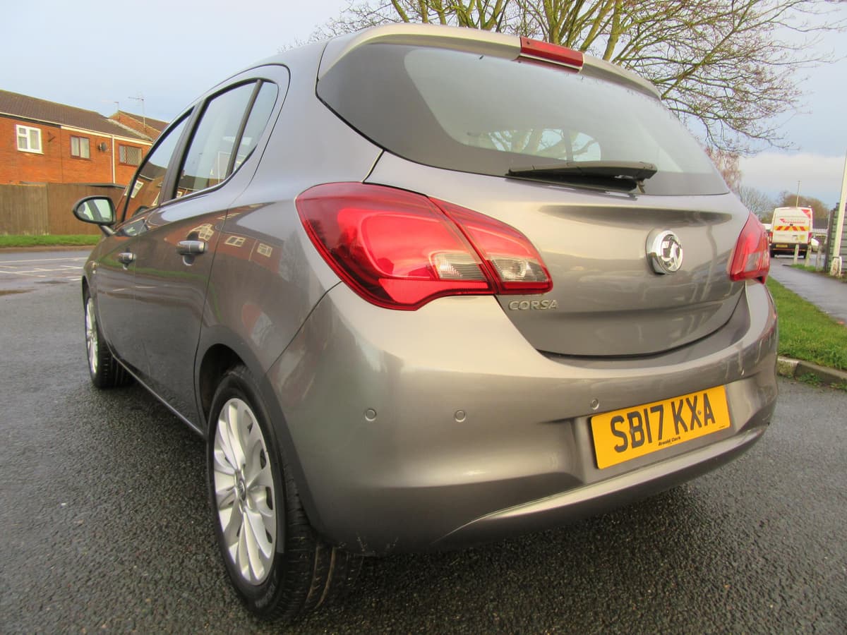 2017 Vauxhall Corsa SE ecoFLEX - Image 14