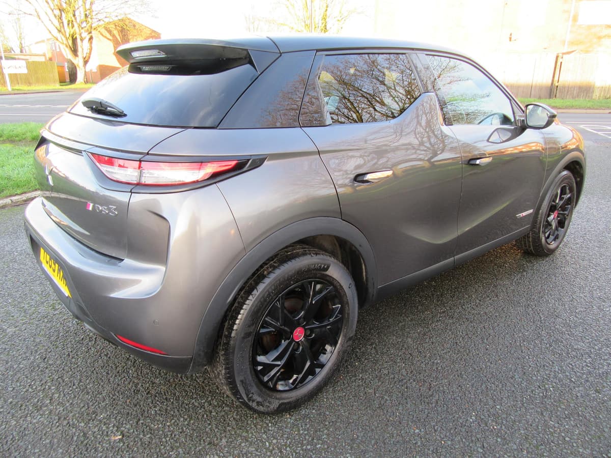 2019 DS DS3 Crossback Performance Line PureTech S/S - Image 15