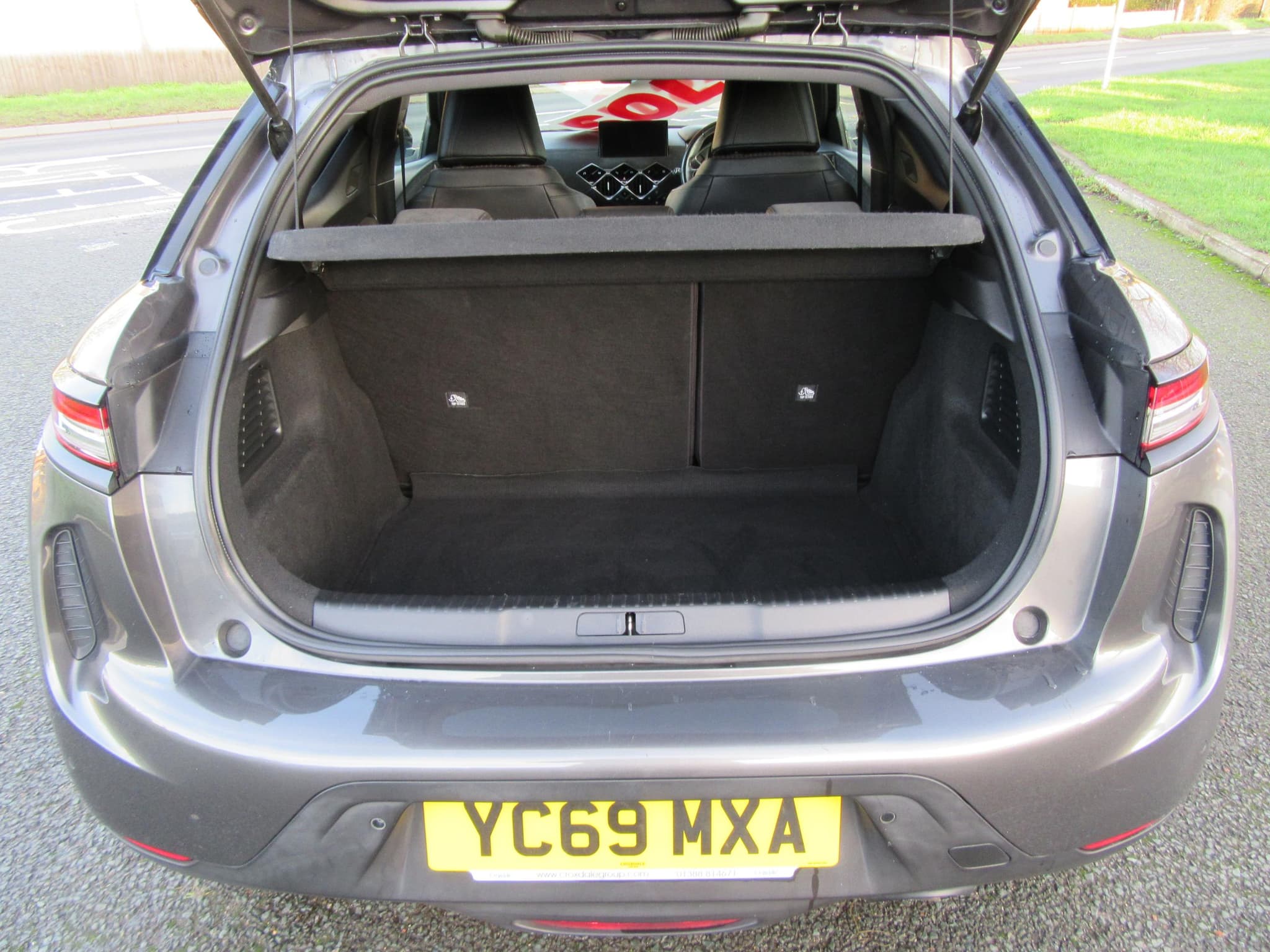 DS DS3 Crossback Performance Line PureTech S/S - Image 17