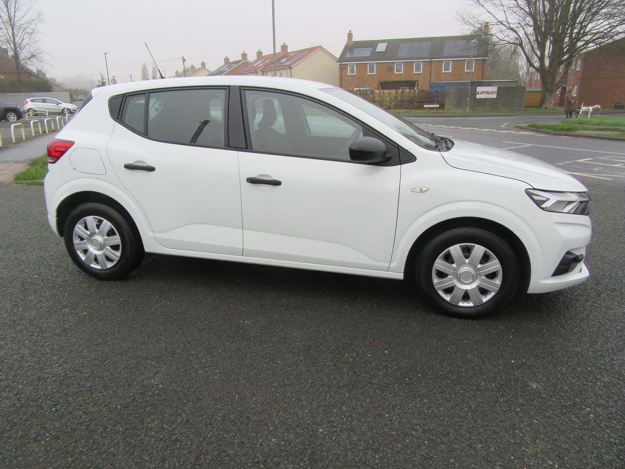 Dacia Sandero Essential SCe - Image 4