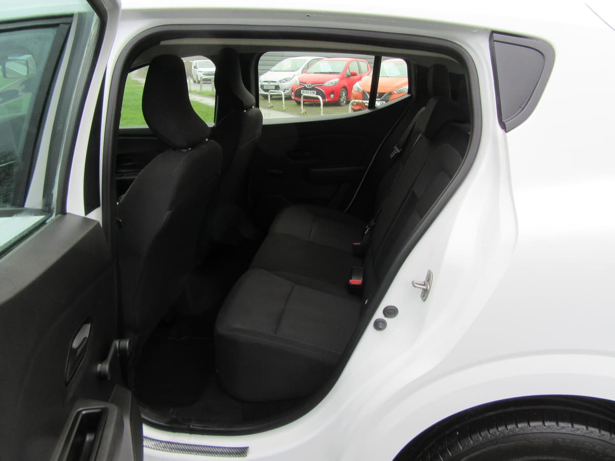 2021 Dacia Sandero Essential SCe - Image 18