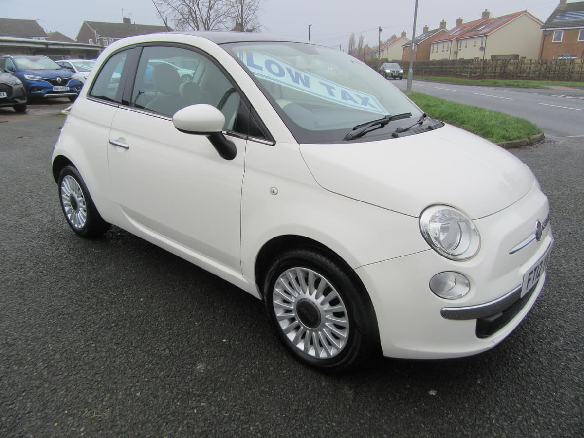 2012 Fiat 500 Lounge - Image 3