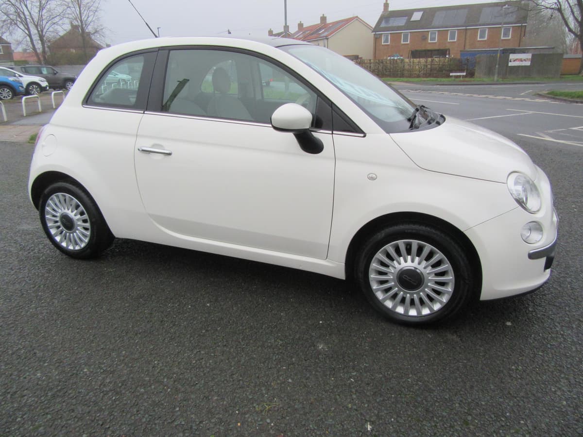 2012 Fiat 500 Lounge - Image 4