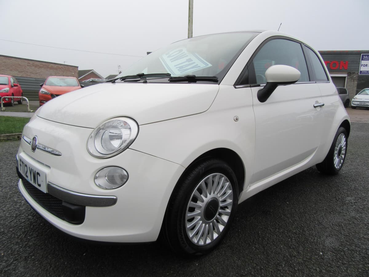 2012 Fiat 500 Lounge - Image 10