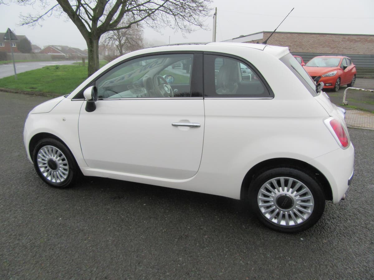 2012 Fiat 500 Lounge - Image 17