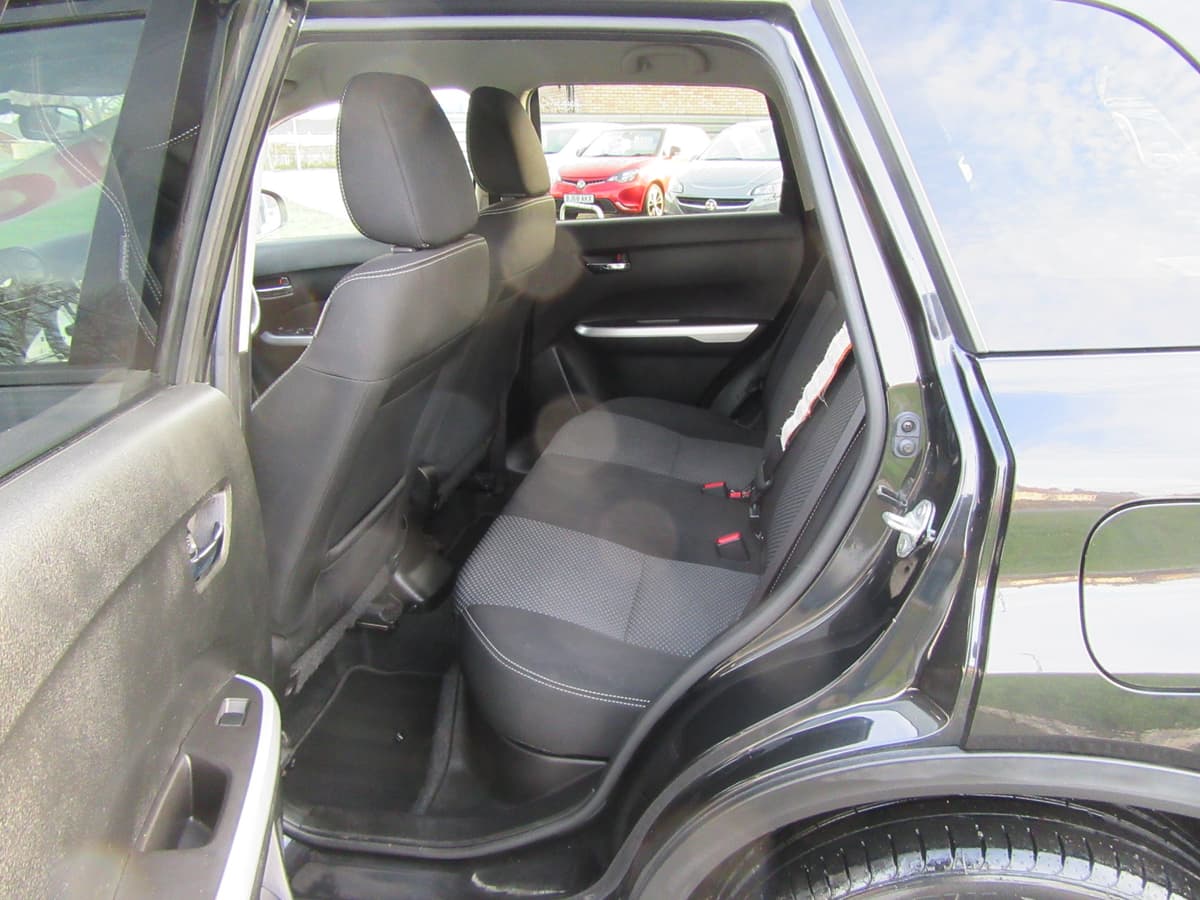 2018 Suzuki Vitara Kuro - Image 17