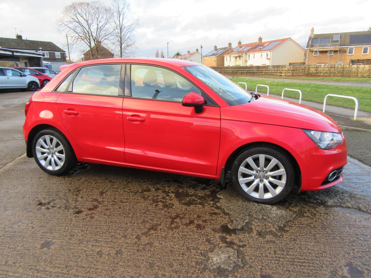 2014 Audi A1 Sportback TDI Sport - Image 3
