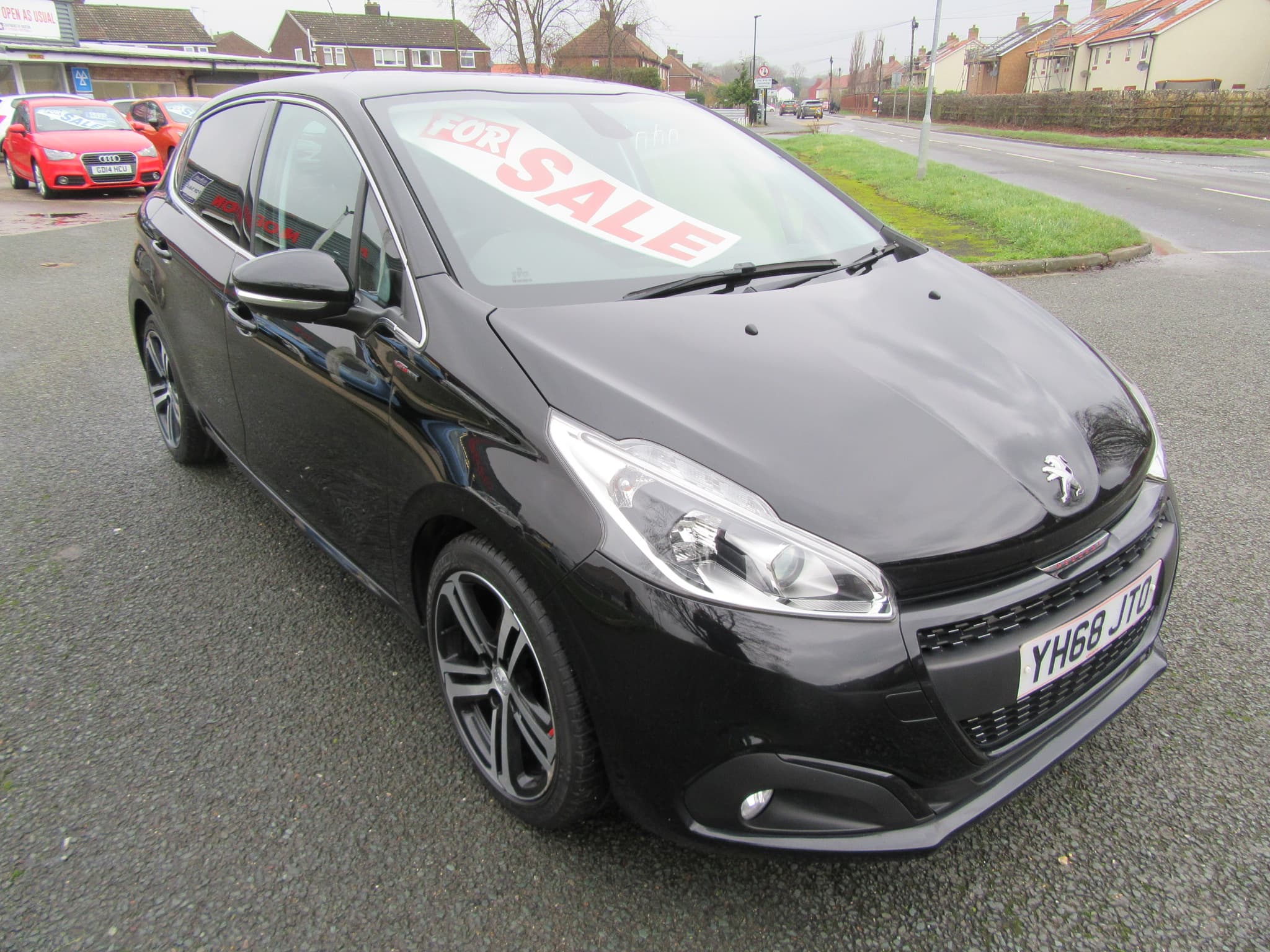 Peugeot 208 GT Line S/S - Image 4