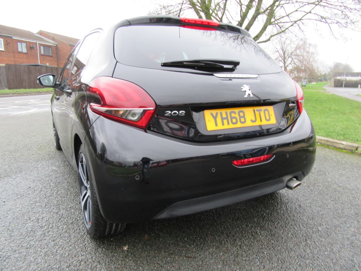 2018 Peugeot 208 GT Line S/S - Image 11