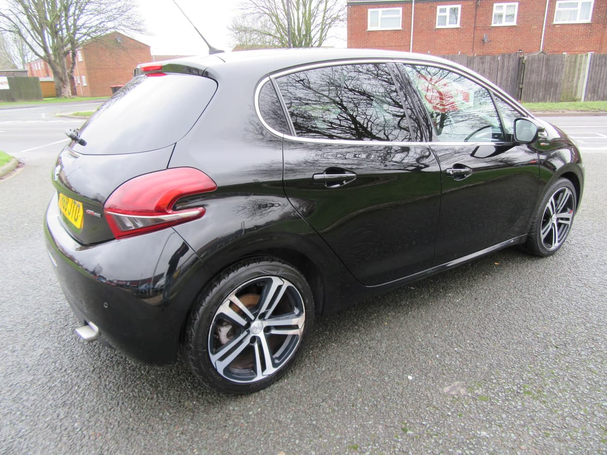 2018 Peugeot 208 GT Line S/S - Image 13