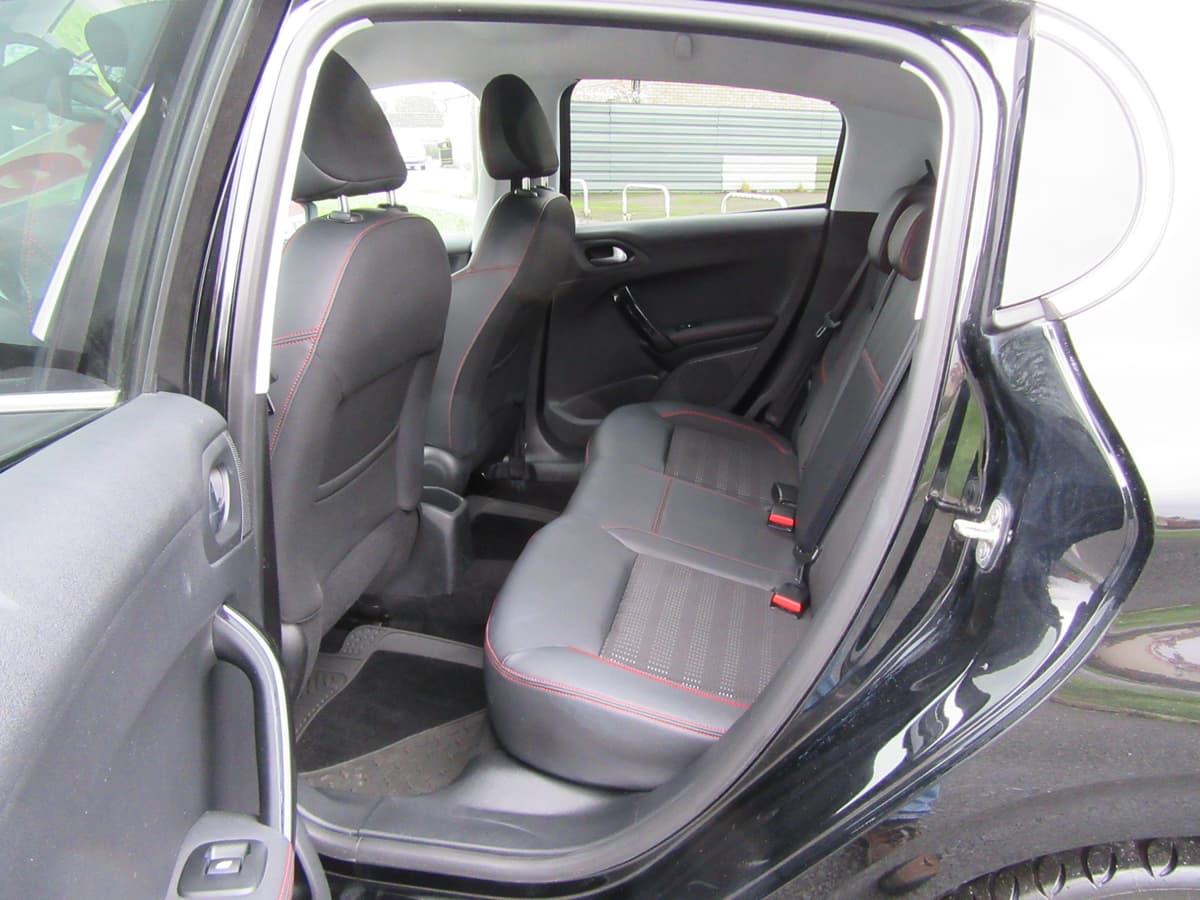 2018 Peugeot 208 GT Line S/S - Image 18