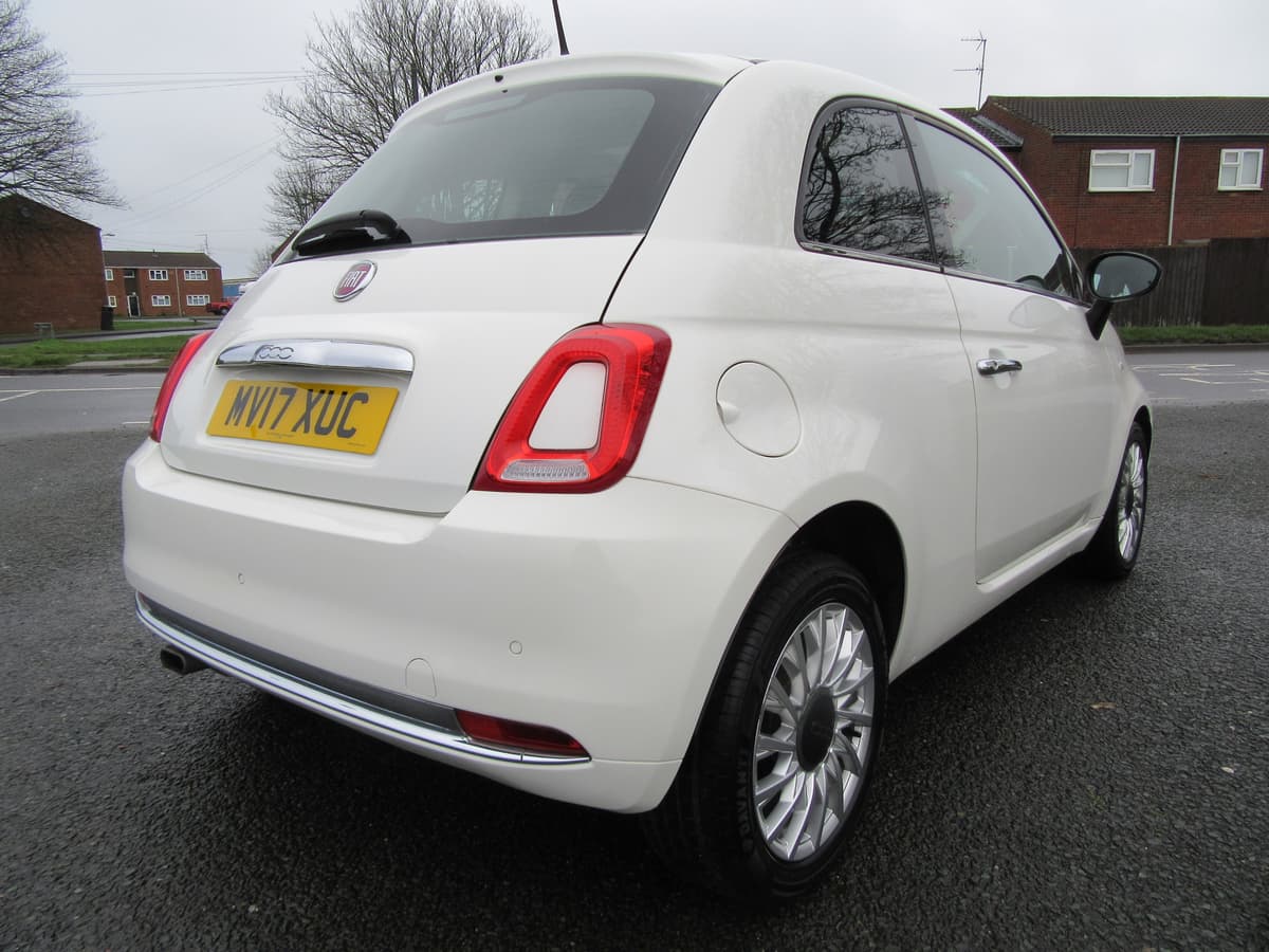 2017 Fiat 500 Lounge - Image 16