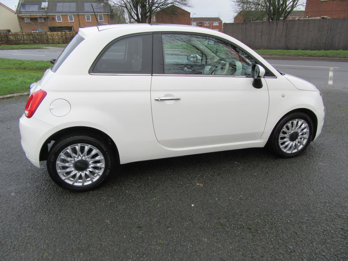 2017 Fiat 500 Lounge - Image 18