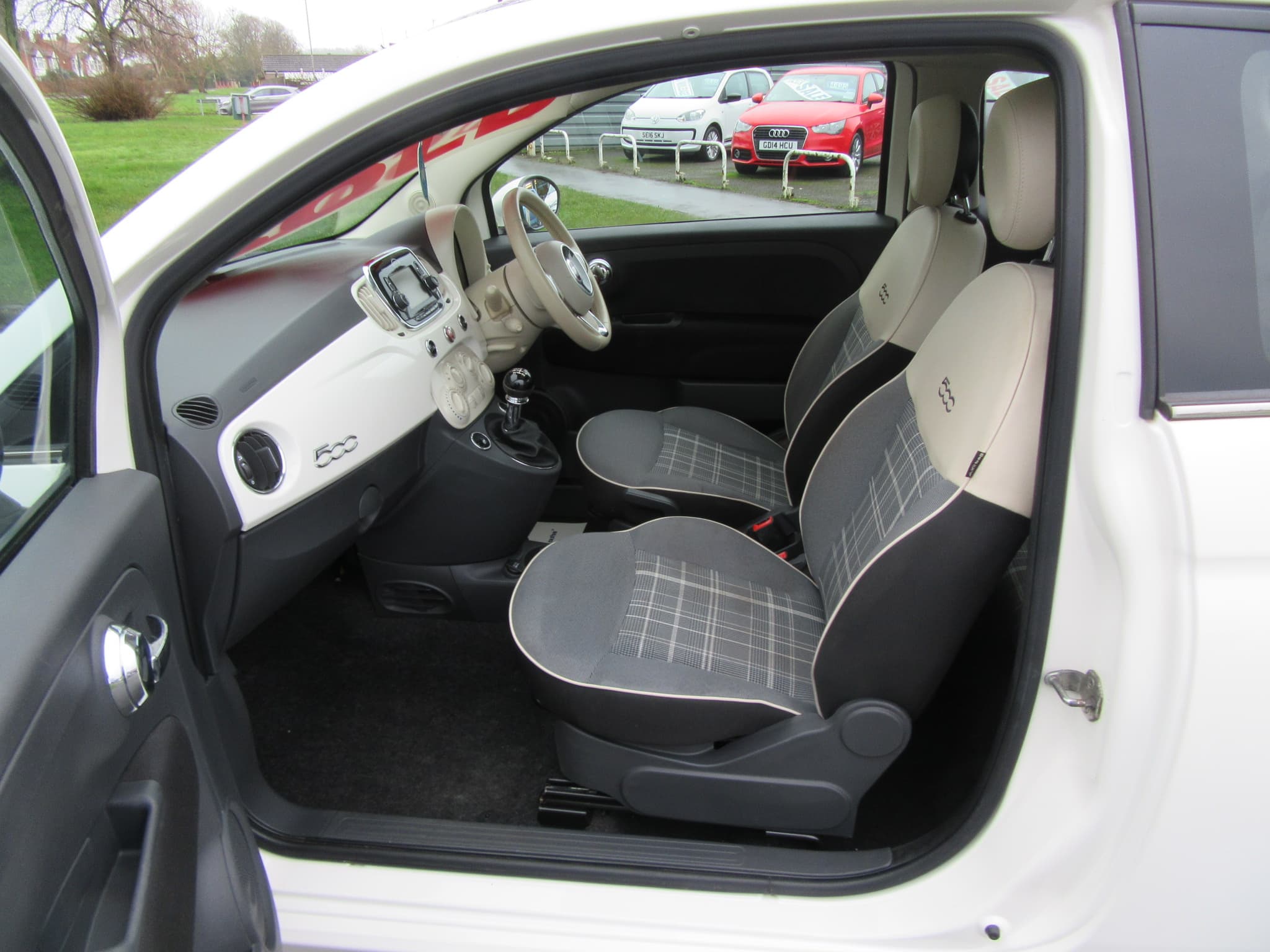 Fiat 500 Lounge - Image 22