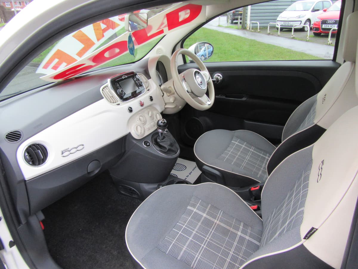 2017 Fiat 500 Lounge - Image 23