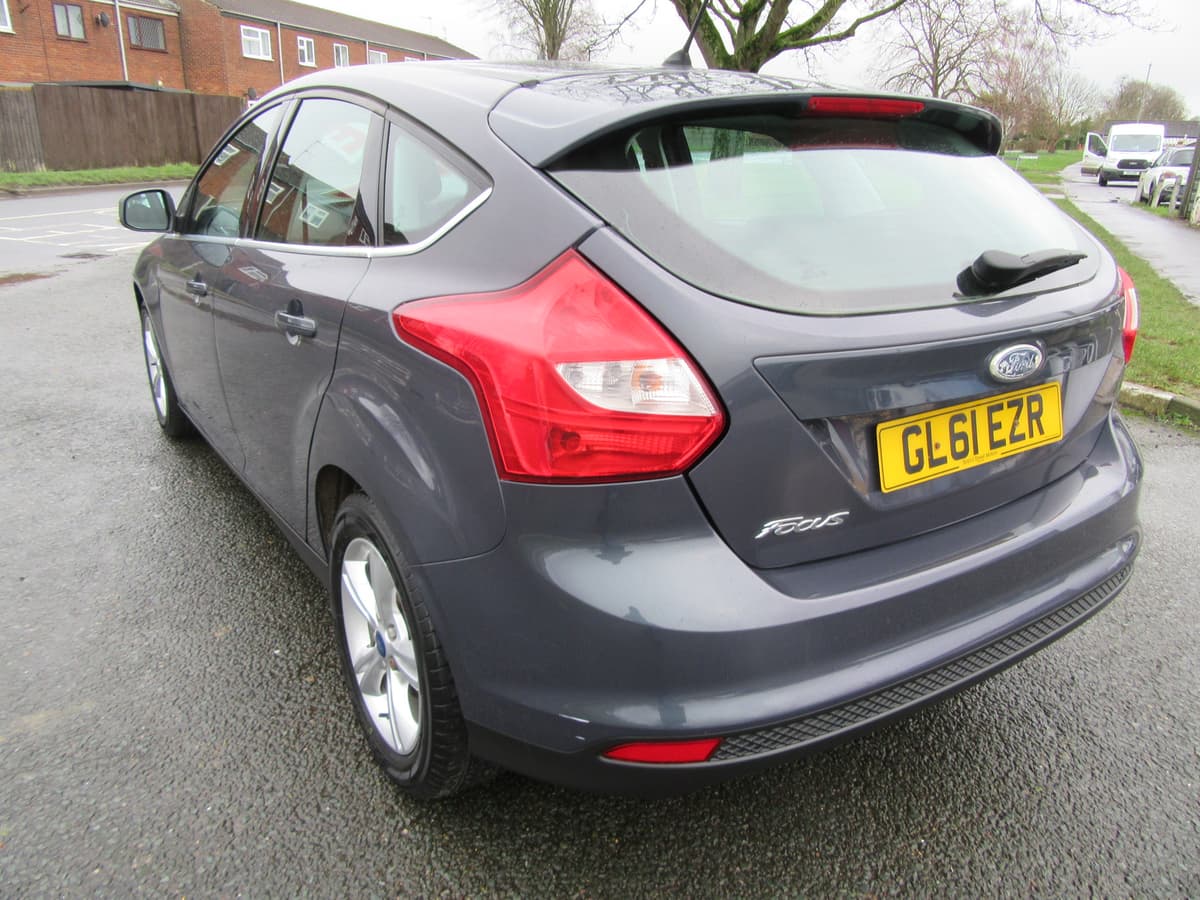 2011 Ford Focus Zetec 105 - Image 10