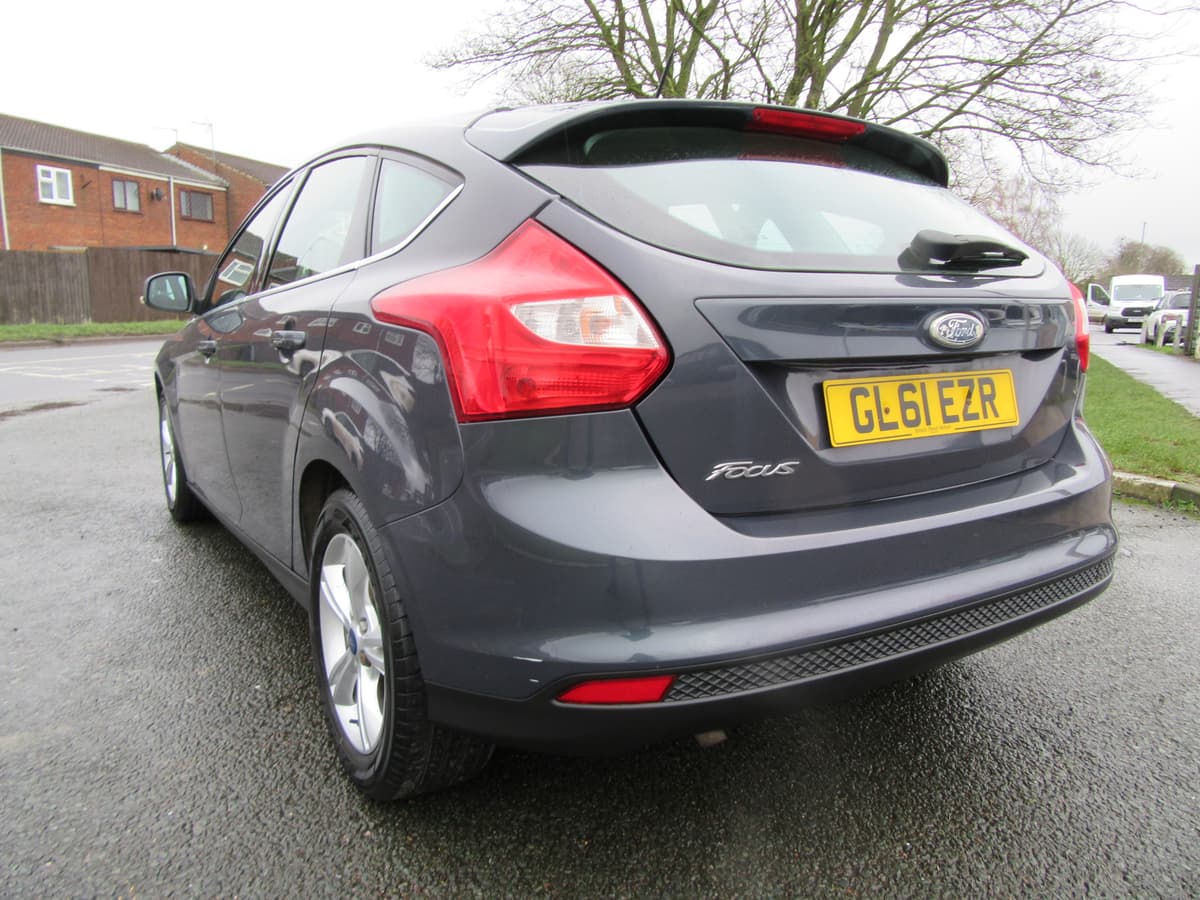 2011 Ford Focus Zetec 105 - Image 11