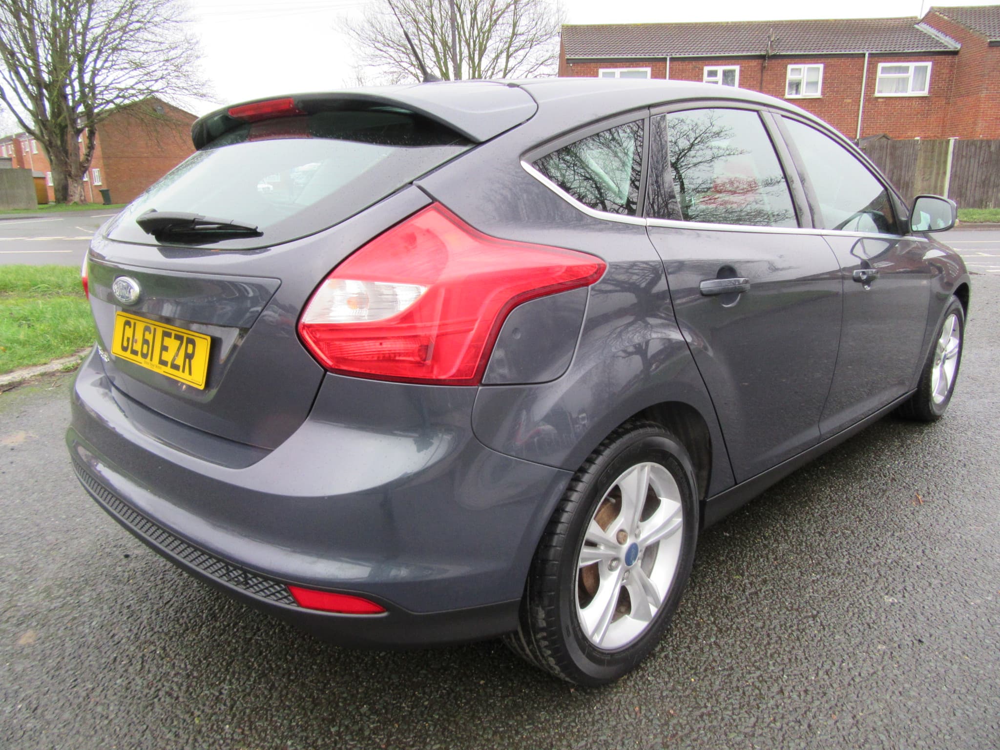 Ford Focus Zetec 105 - Image 12