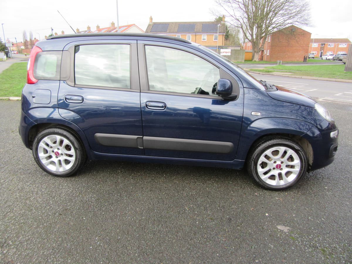 2014 Fiat Panda Lounge - Image 2