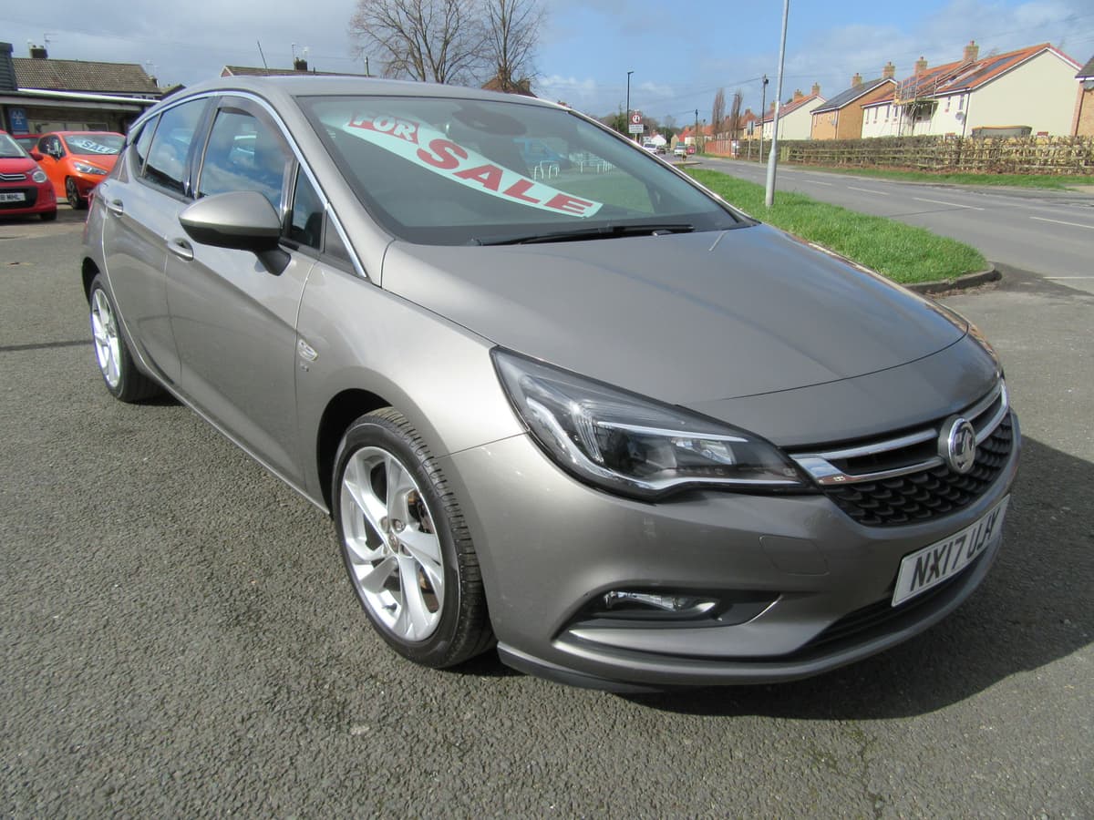 2017 Vauxhall Astra SRi - Image 2