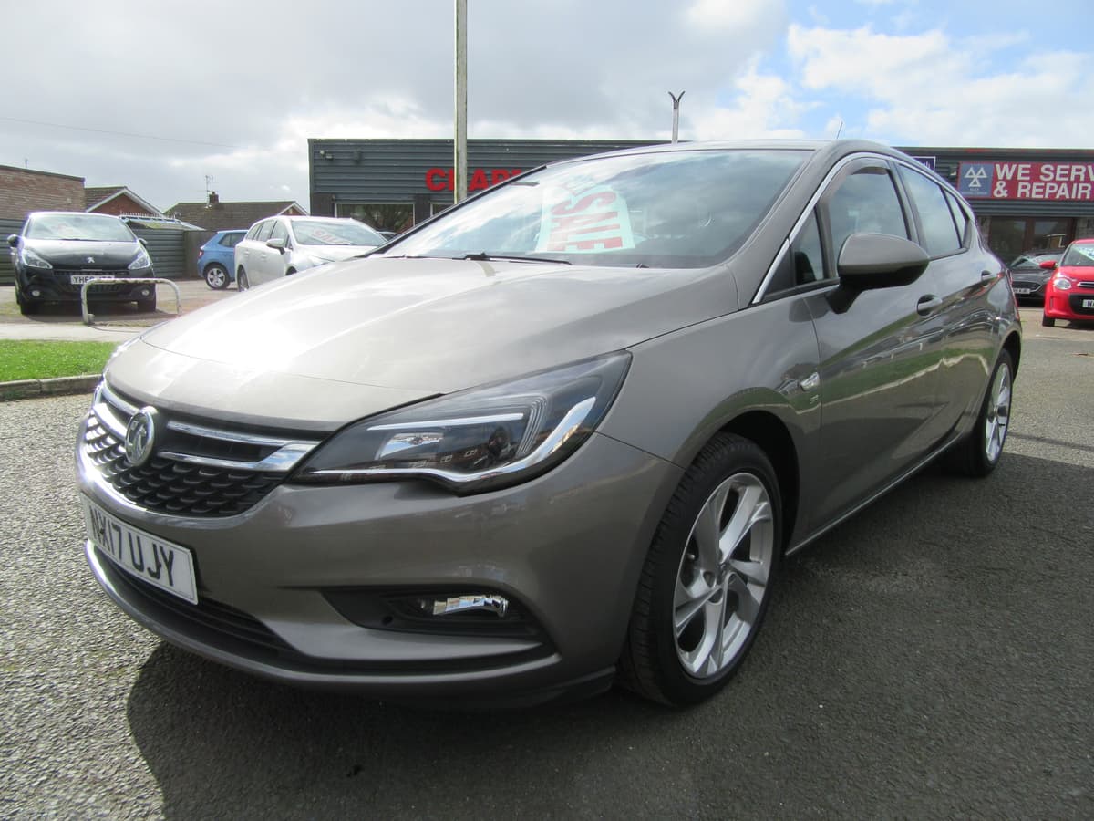 2017 Vauxhall Astra SRi - Image 5