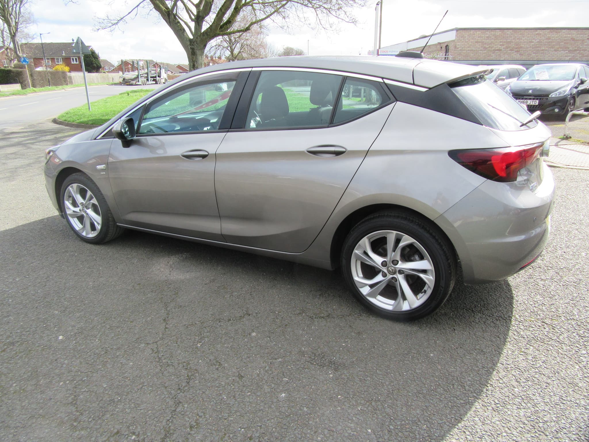 Vauxhall Astra SRi - Image 8