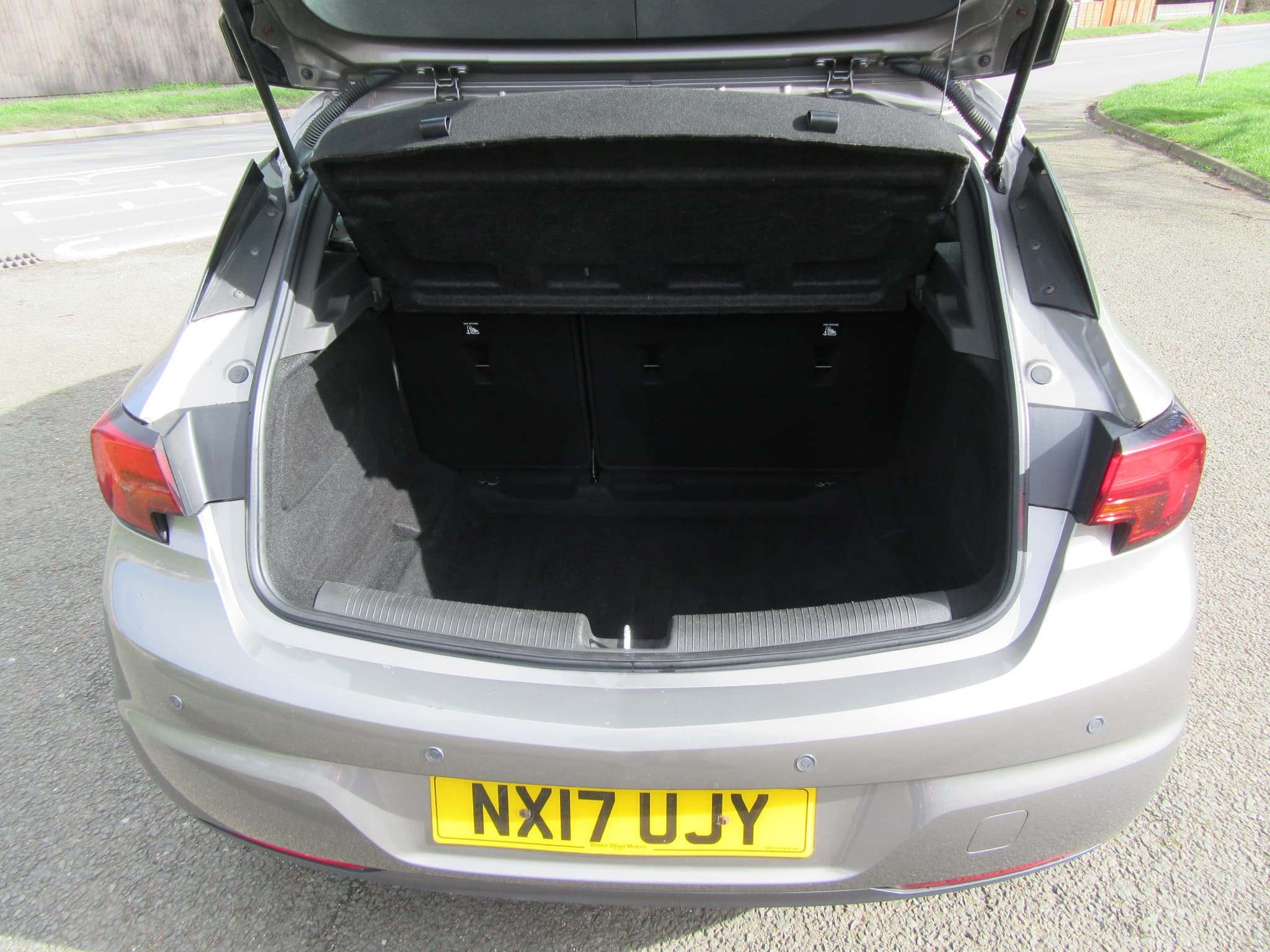 Vauxhall Astra SRi - Image 14