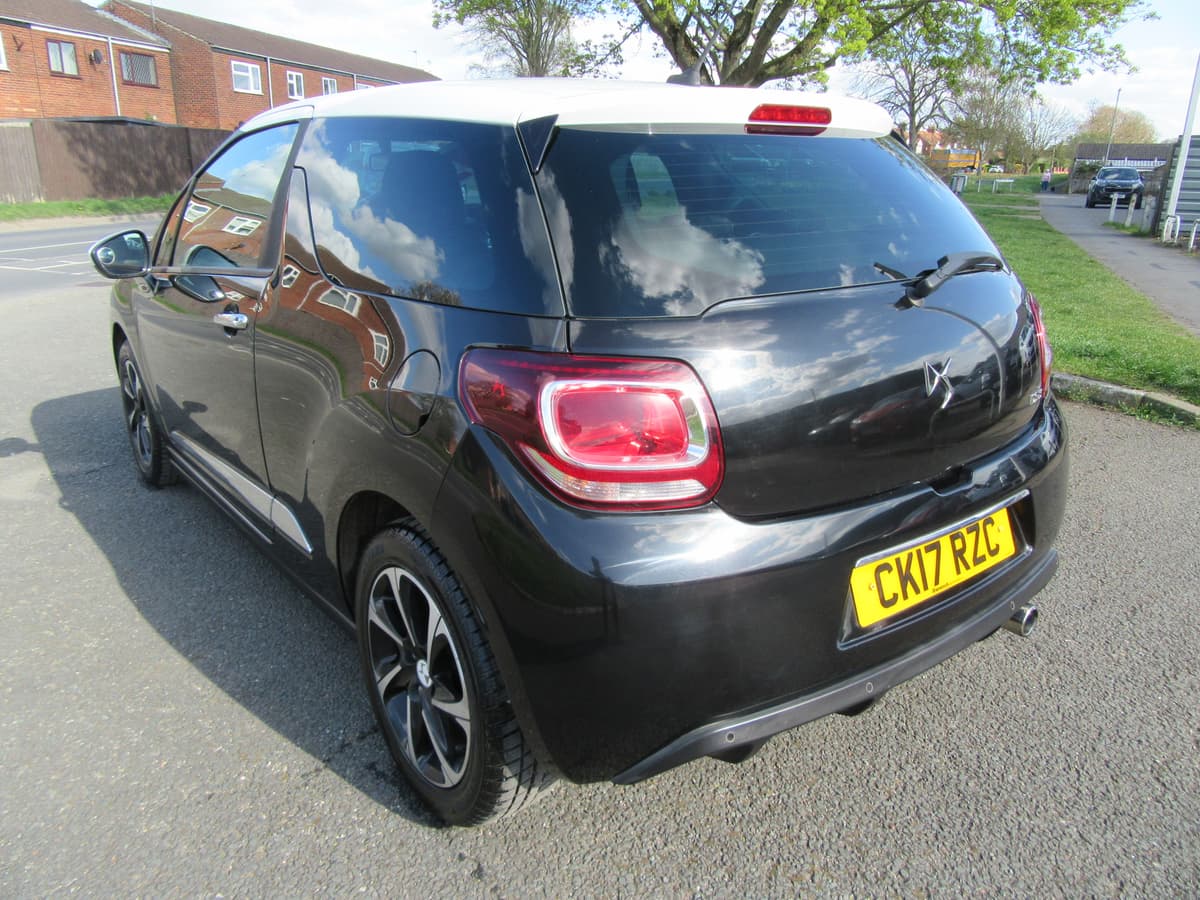 2017 DS DS3 Elegance Blue HDi S/S - Image 11