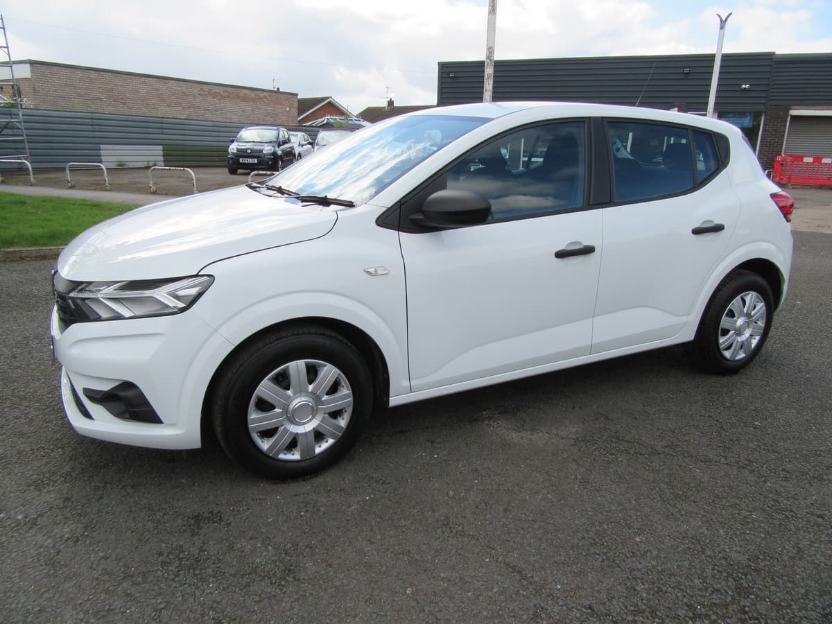 2021 Dacia Sandero Essential SCe - Image 7