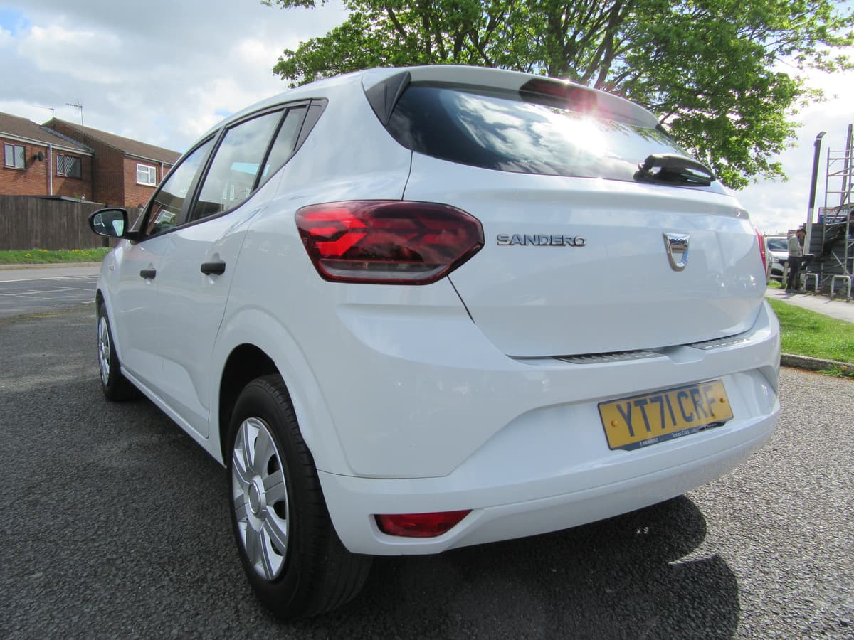 2021 Dacia Sandero Essential SCe - Image 13