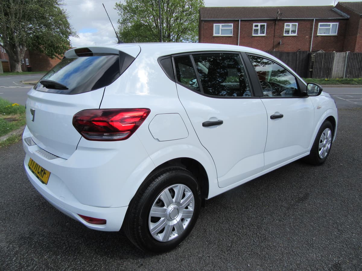 2021 Dacia Sandero Essential SCe - Image 15