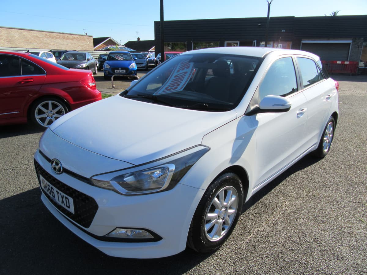 2016 Hyundai i20 SE MPI - Image 9