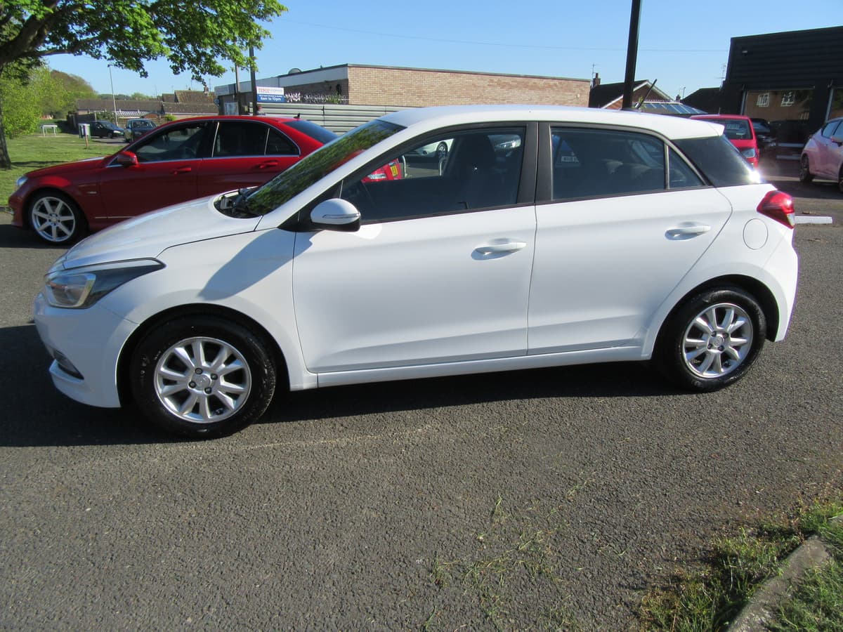 2016 Hyundai i20 SE MPI - Image 10