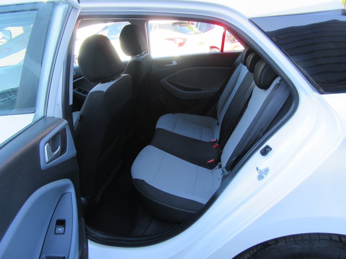 2016 Hyundai i20 SE MPI - Image 20