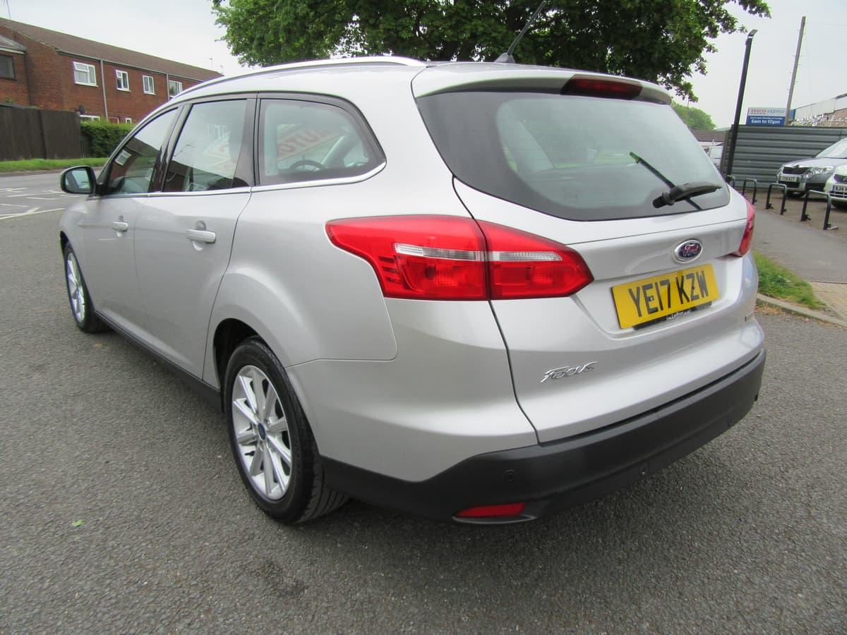 2017 Ford Focus Titanium Auto - Image 10