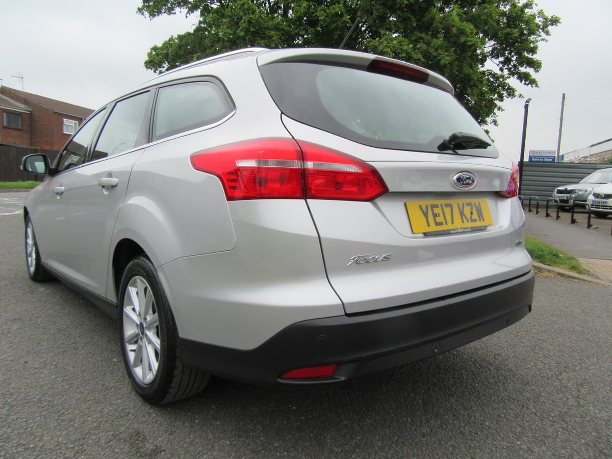 2017 Ford Focus Titanium Auto - Image 11