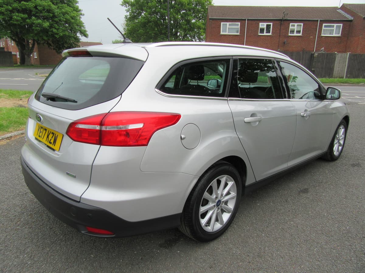 2017 Ford Focus Titanium Auto - Image 13