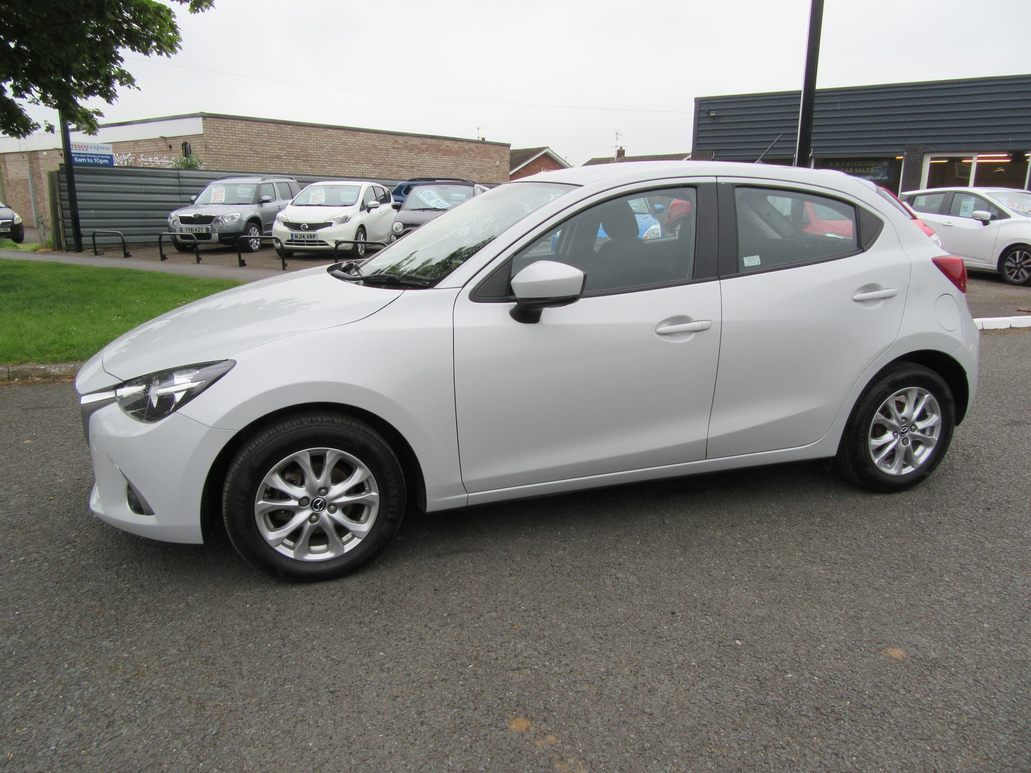 Mazda Mazda2 SE-L+ - Image 9